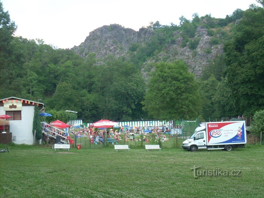 Divoká Šárka swimming pool