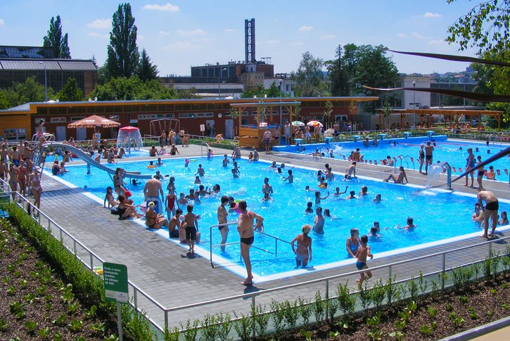 Královo Pole swimming pool