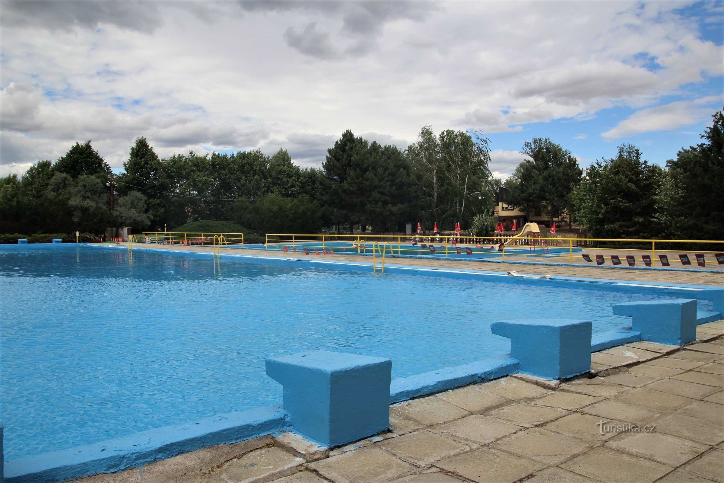 La piscina della città di Židlochovice prima dell'apertura nel giugno 2017