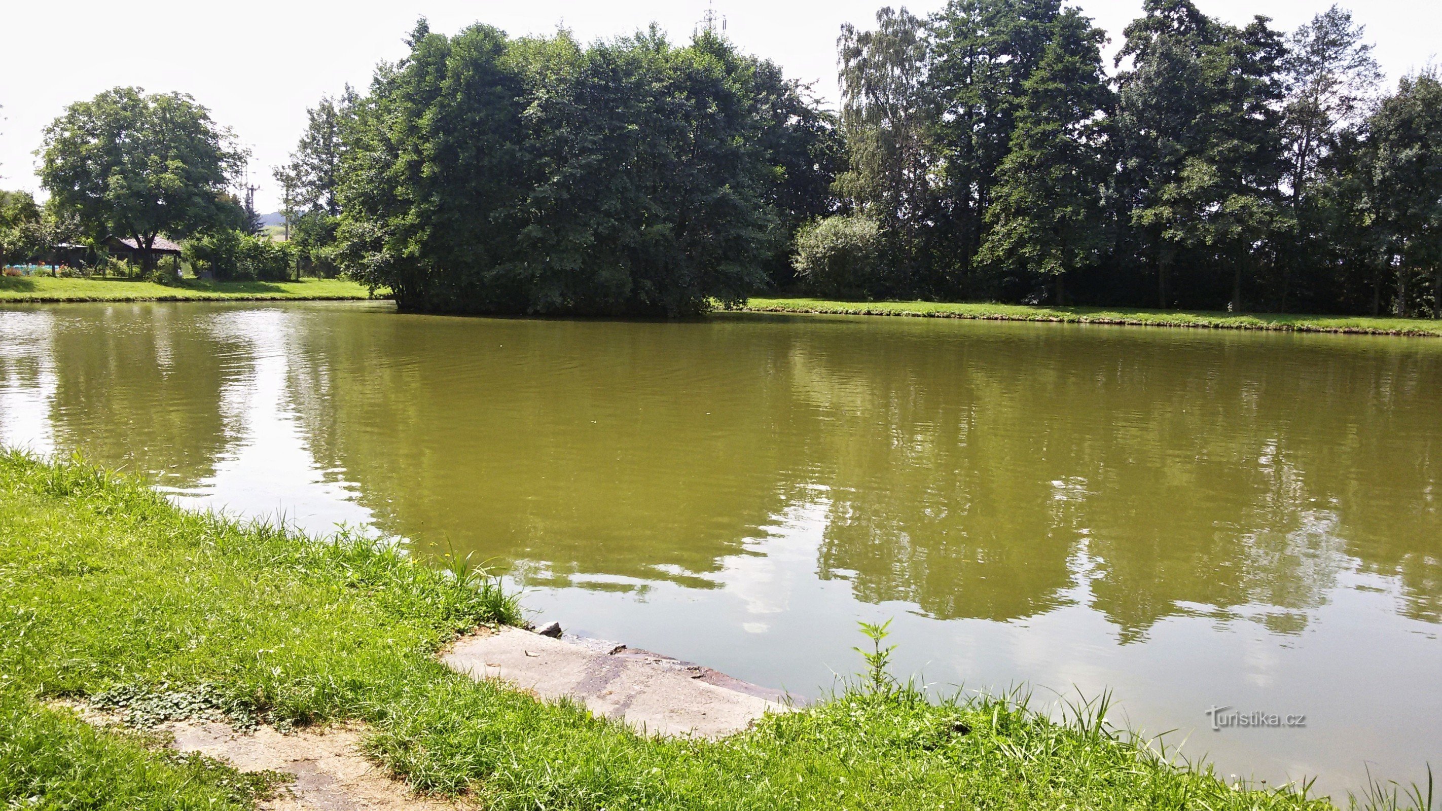 Piscina a Uhlířské Janovice