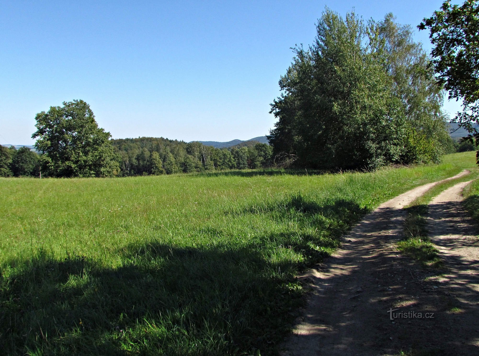 gennem det magiske landskab til Píšťala