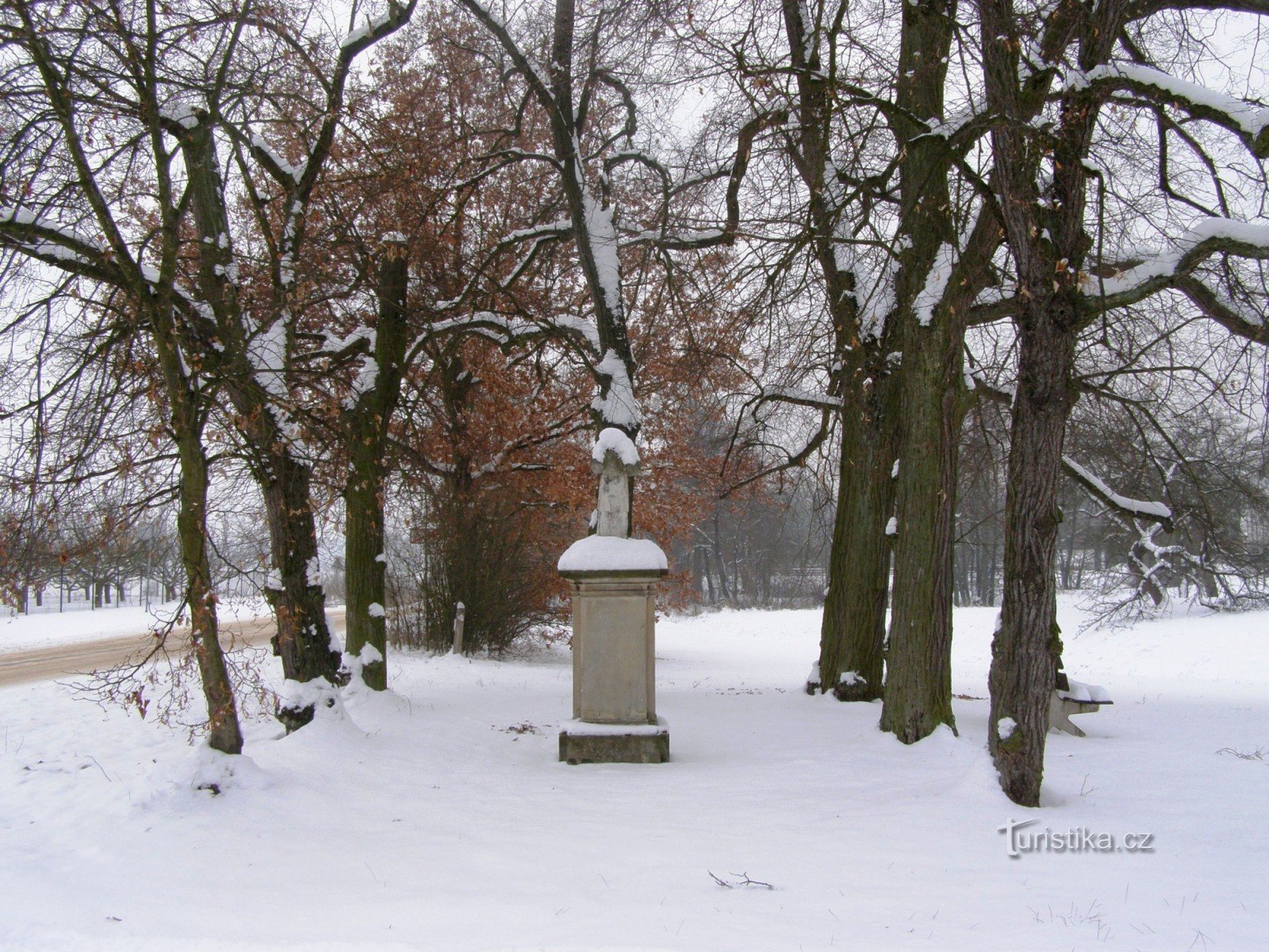 Kovac - statue of St. Karel Borromeo