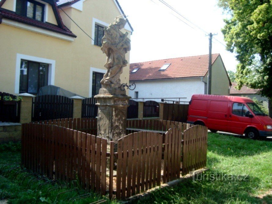 Forja - estátua de São João de Nepomuk - Foto: Ulrych Mir.