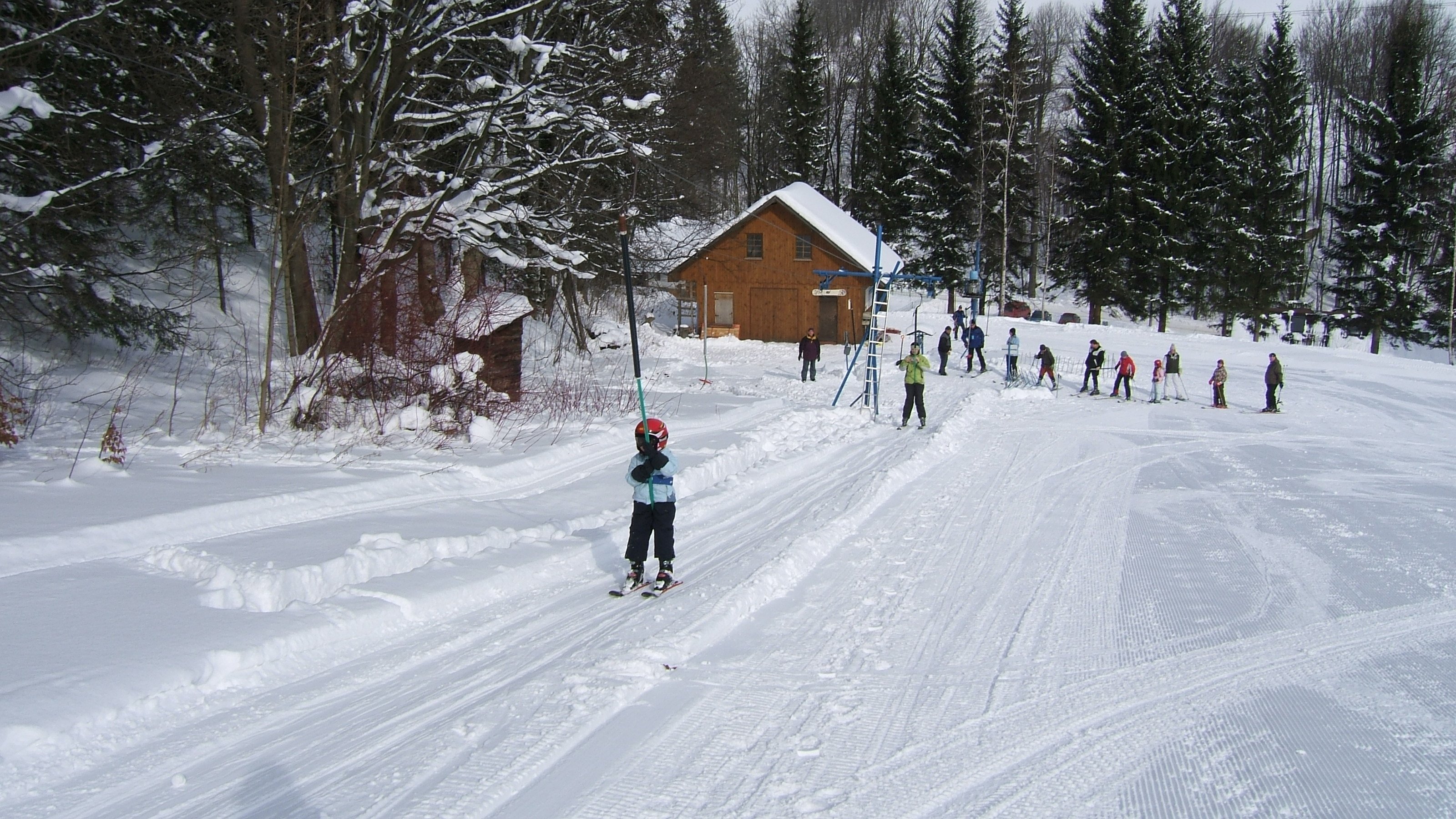 Khu trượt tuyết Kovárna