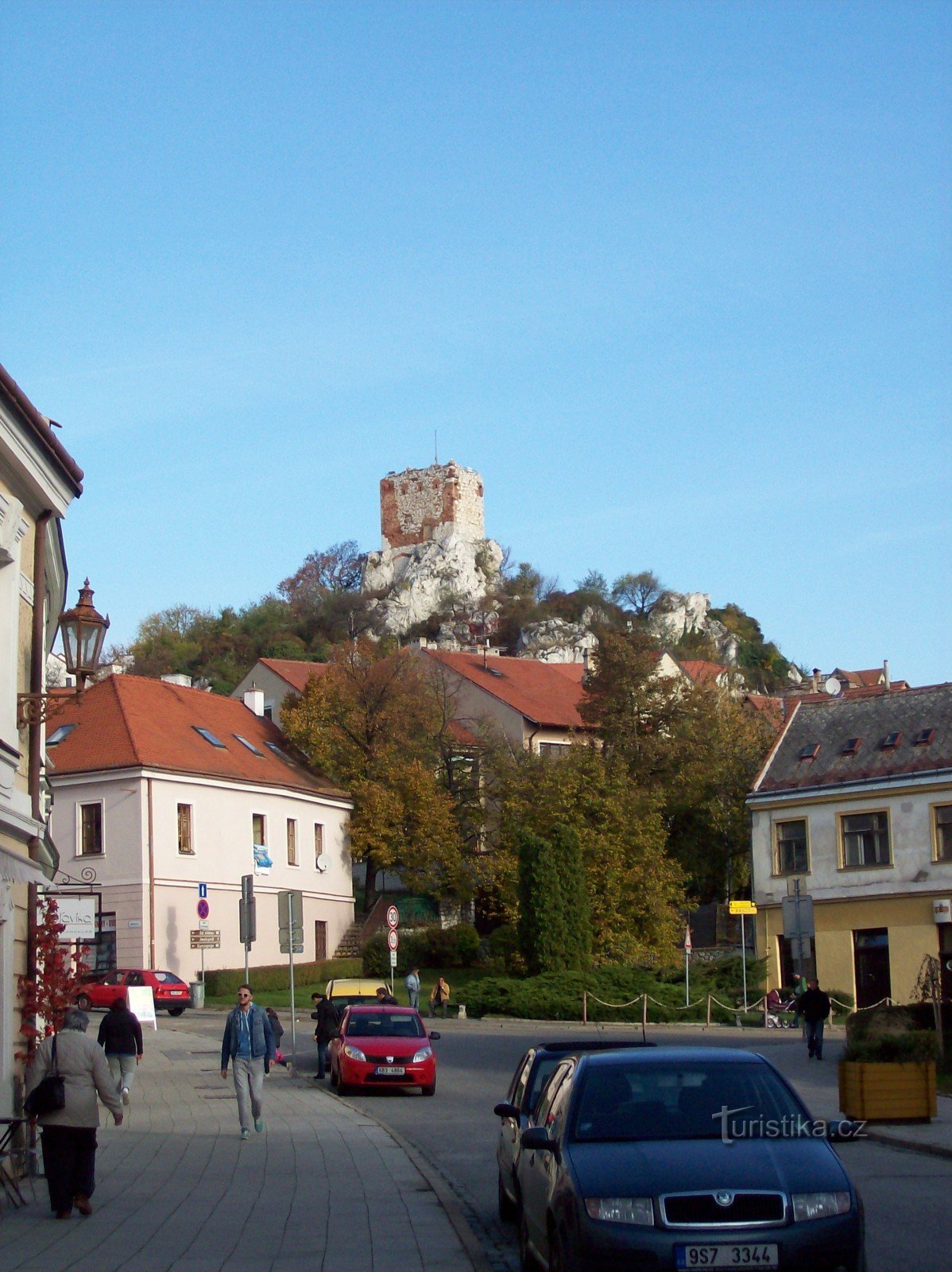 Goat Castle odozdo