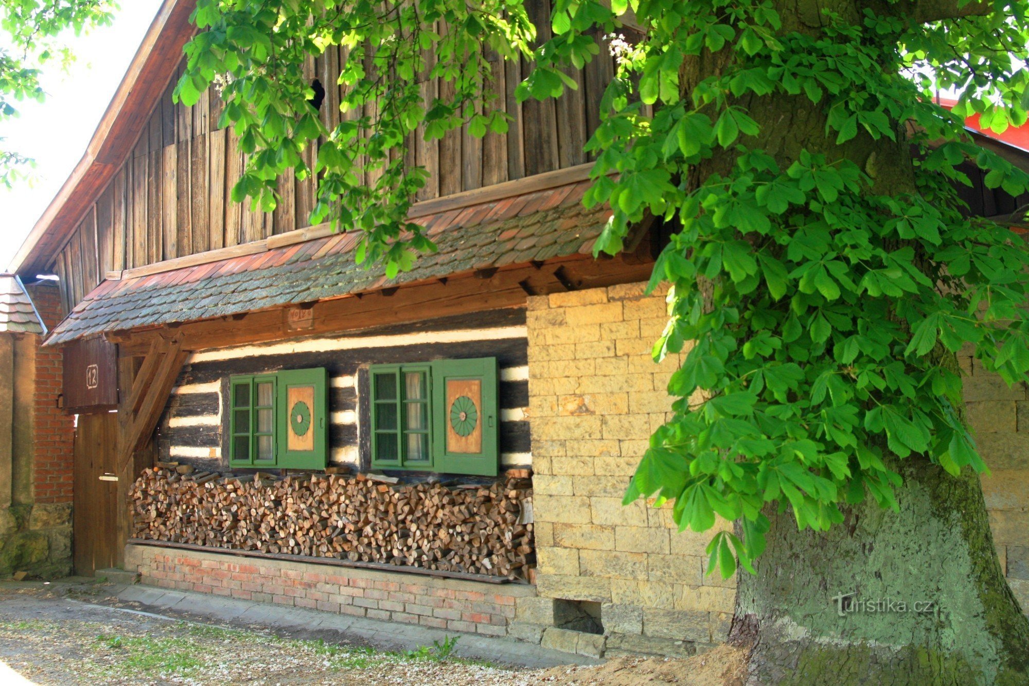 Kozlov - Finca Pecháčkův-Vejrychův, primavera de 2011