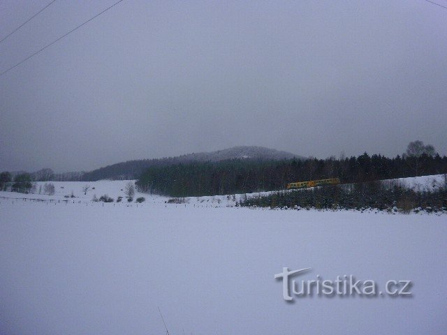 穿过 Lužické 山脉地区 Svor - Milštejn - U Jána - Nová Huť- Jedlová ŽST