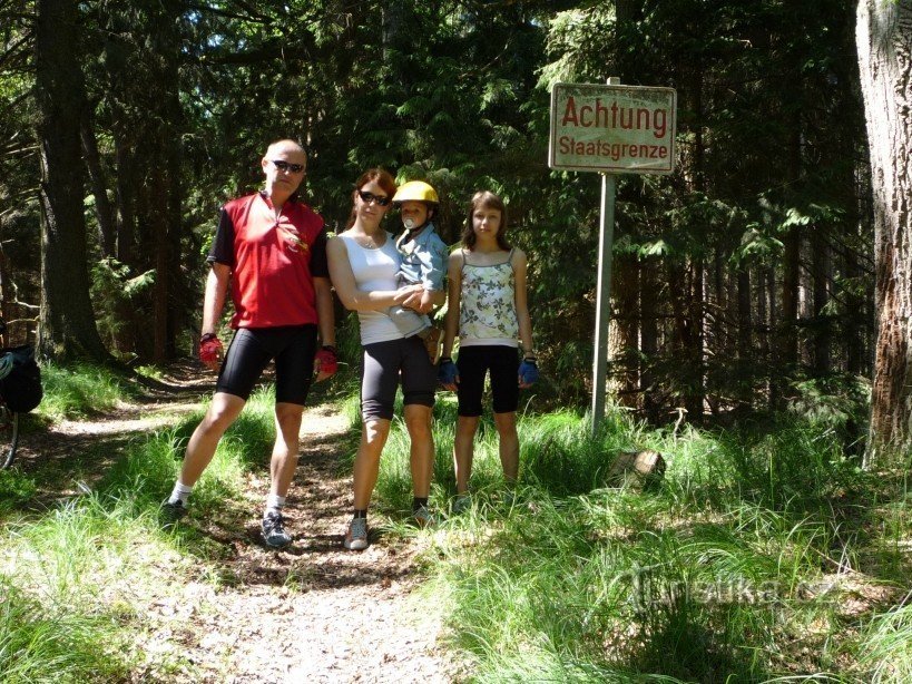 Attraverso il paesaggio delle foreste di confine intorno a Chlum u Třeboně - in bicicletta