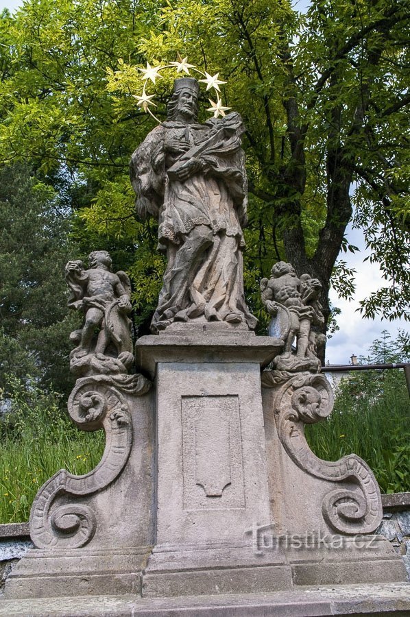 Konijnen - St. Jan van Nepomuck in de kerk