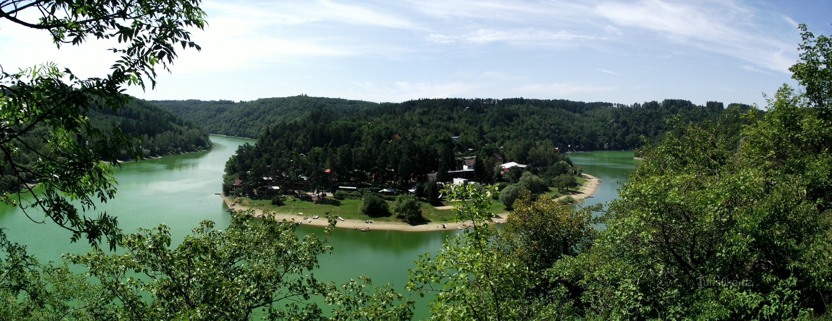 the beauty of the river Dyje below Cornštejn