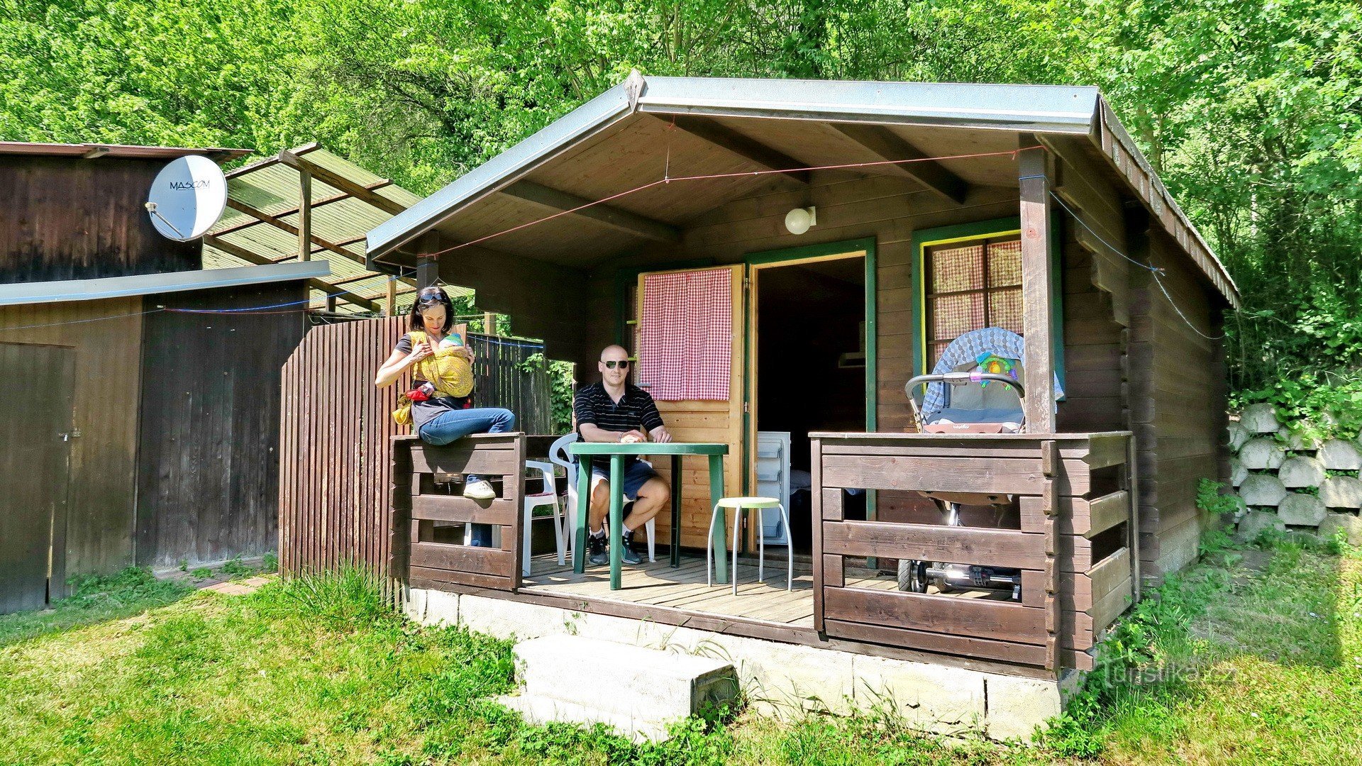 De belles vacances pas chères en République tchèque - location de chalets à Vranov