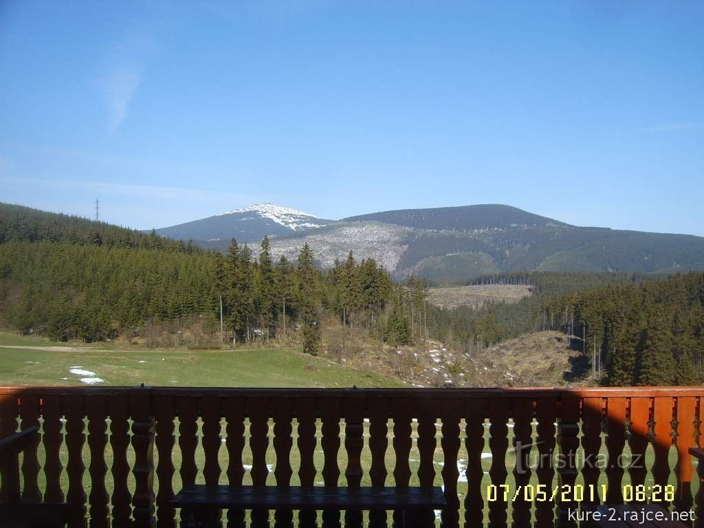 hermosa vista desde la terraza de Penzion U Kostela 113 www.krkonose-ukostela.cz