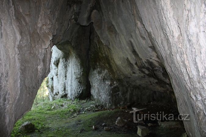 Τρύπα αγελάδας - το μεσαίο τμήμα της σπηλιάς