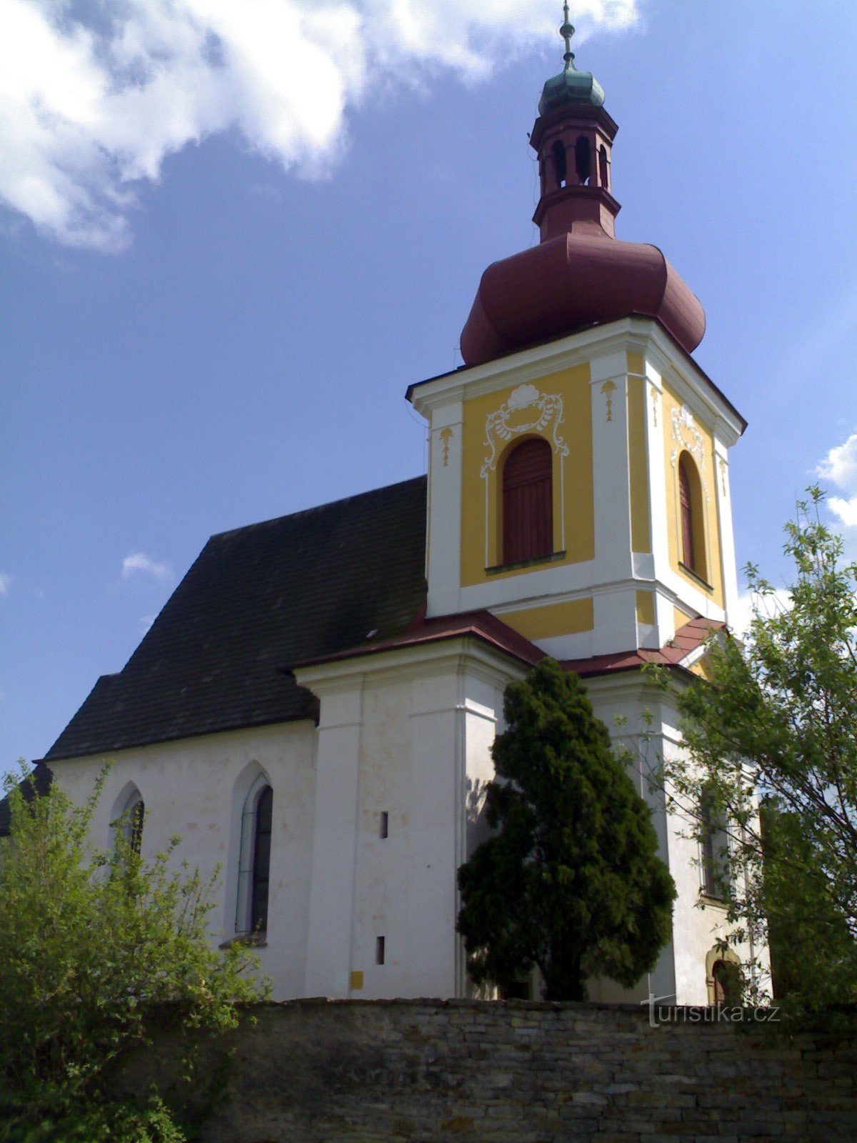 Křivice - biserica Sf. Lawrence