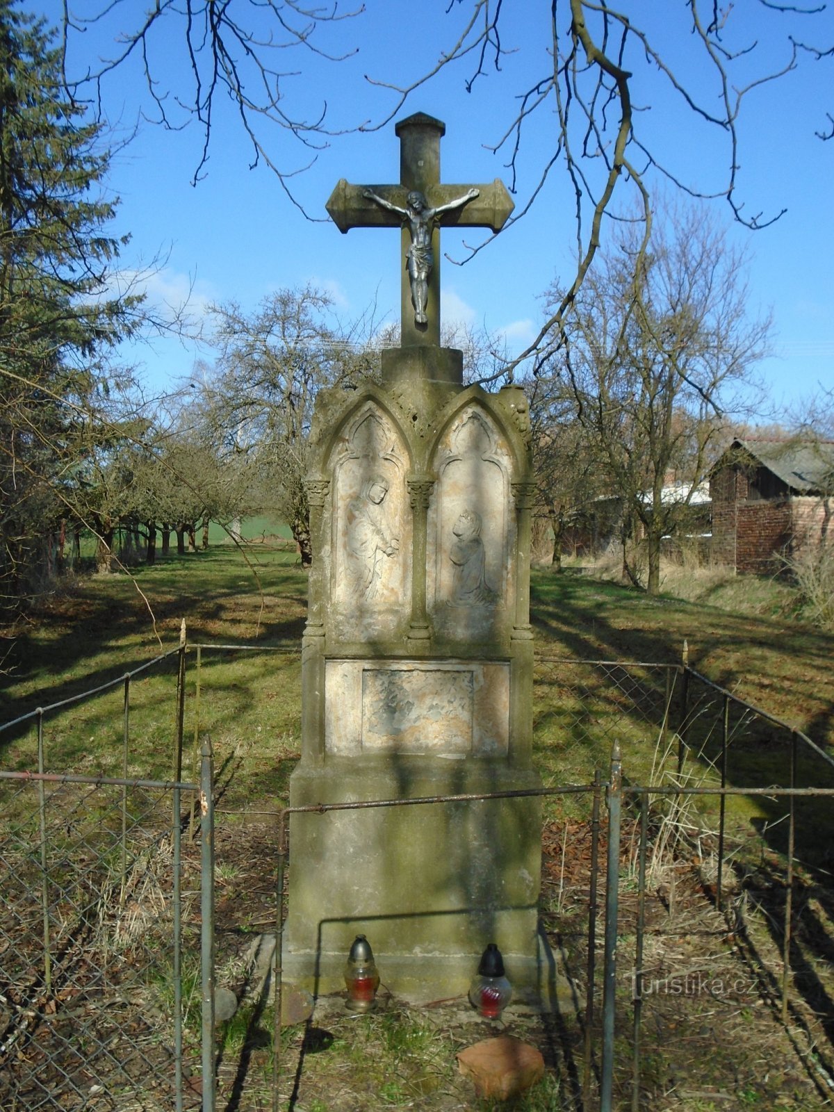 Cross (Charbuzice)