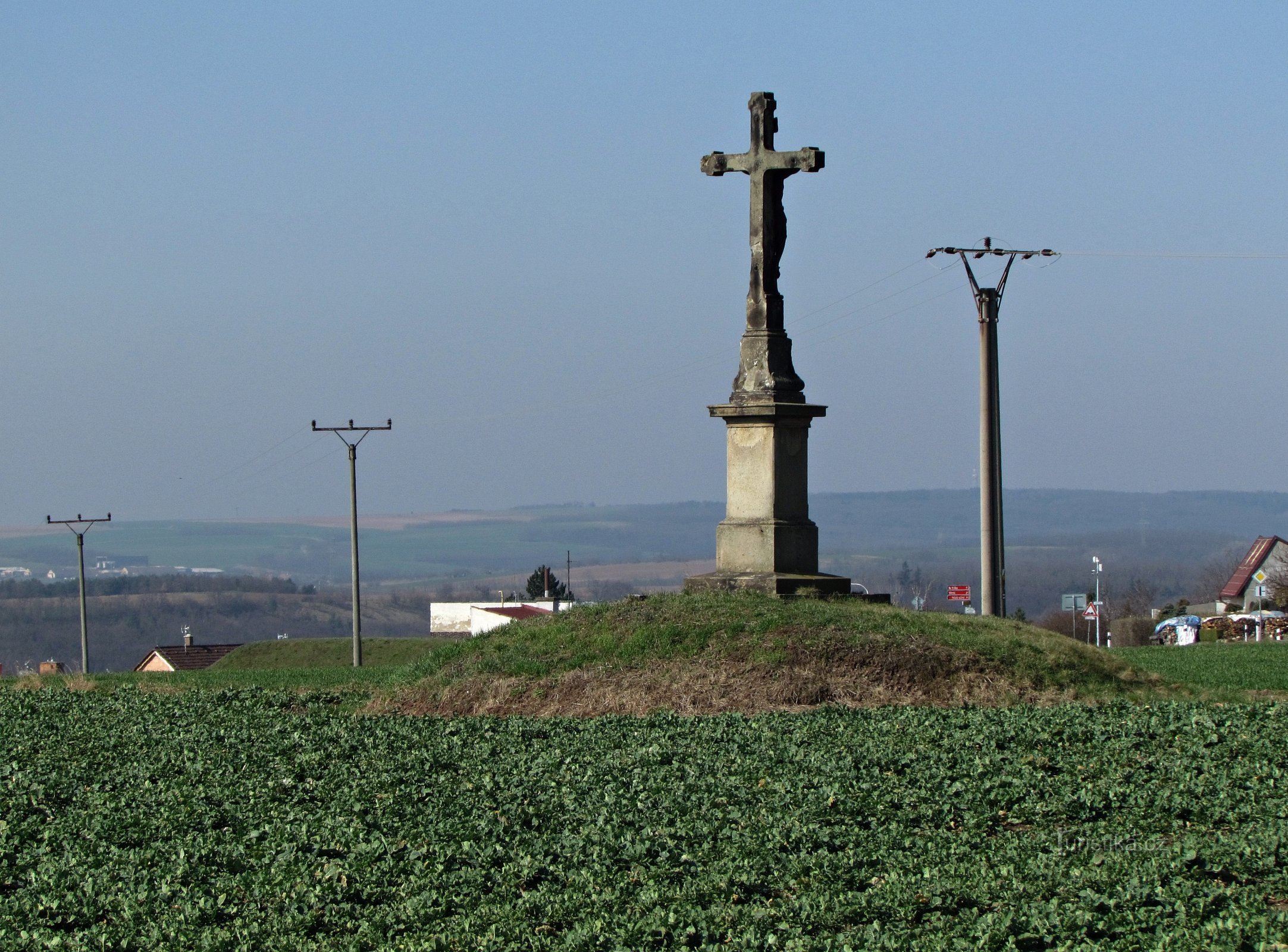 Kreuz am Ortsrand