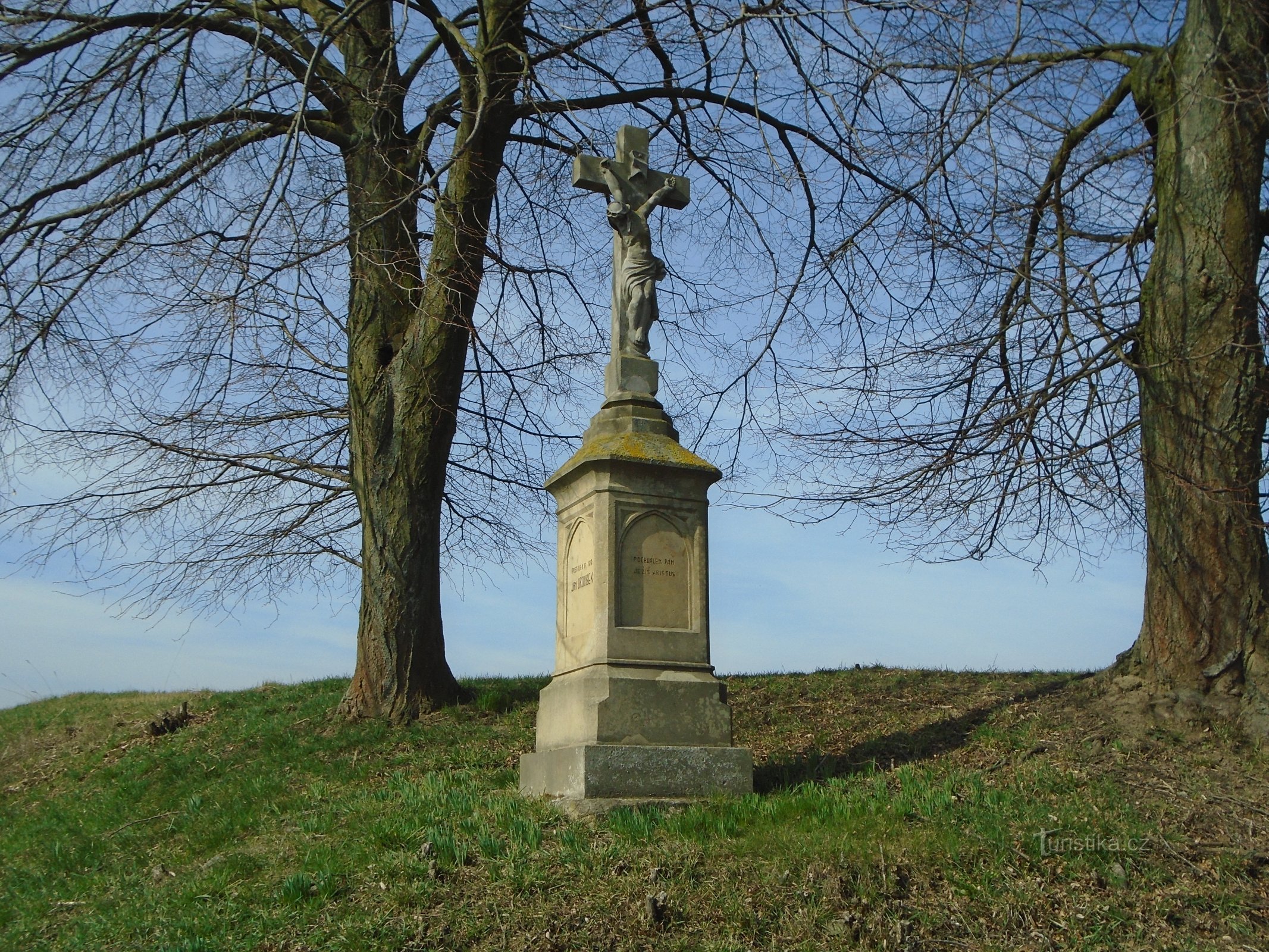 Cross on the way to Cerekvica nad Bystřicí (Venice)