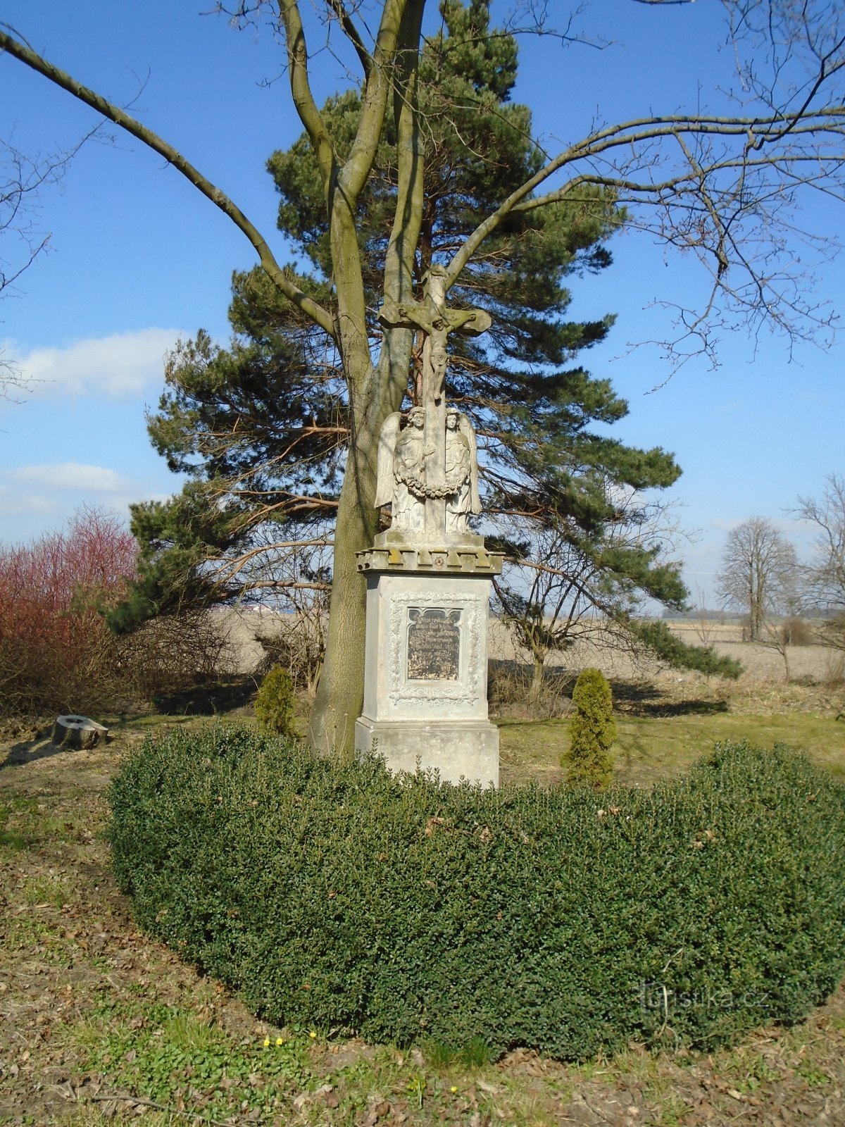 Kruis tegen kleuterschool (Slatina u Hradec Králové)