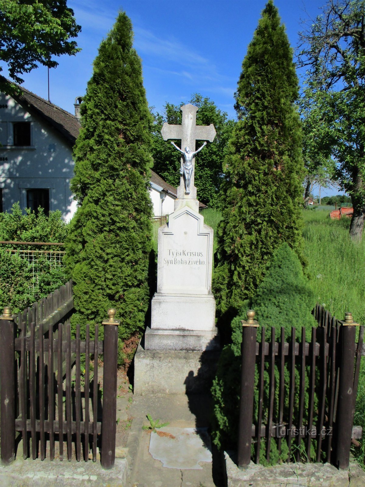 Cross (Tošov, 22.5.2020 mai XNUMX)