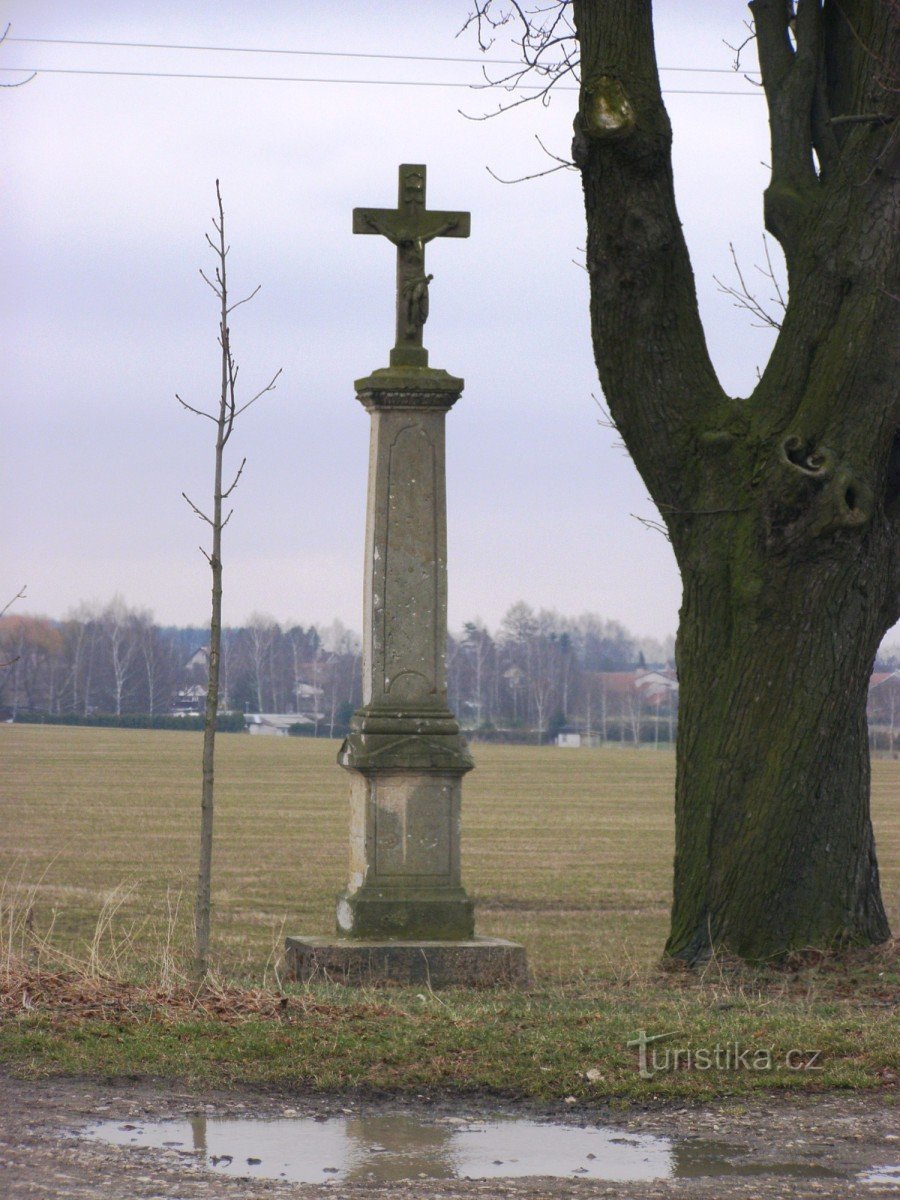 Крест возле Башнице