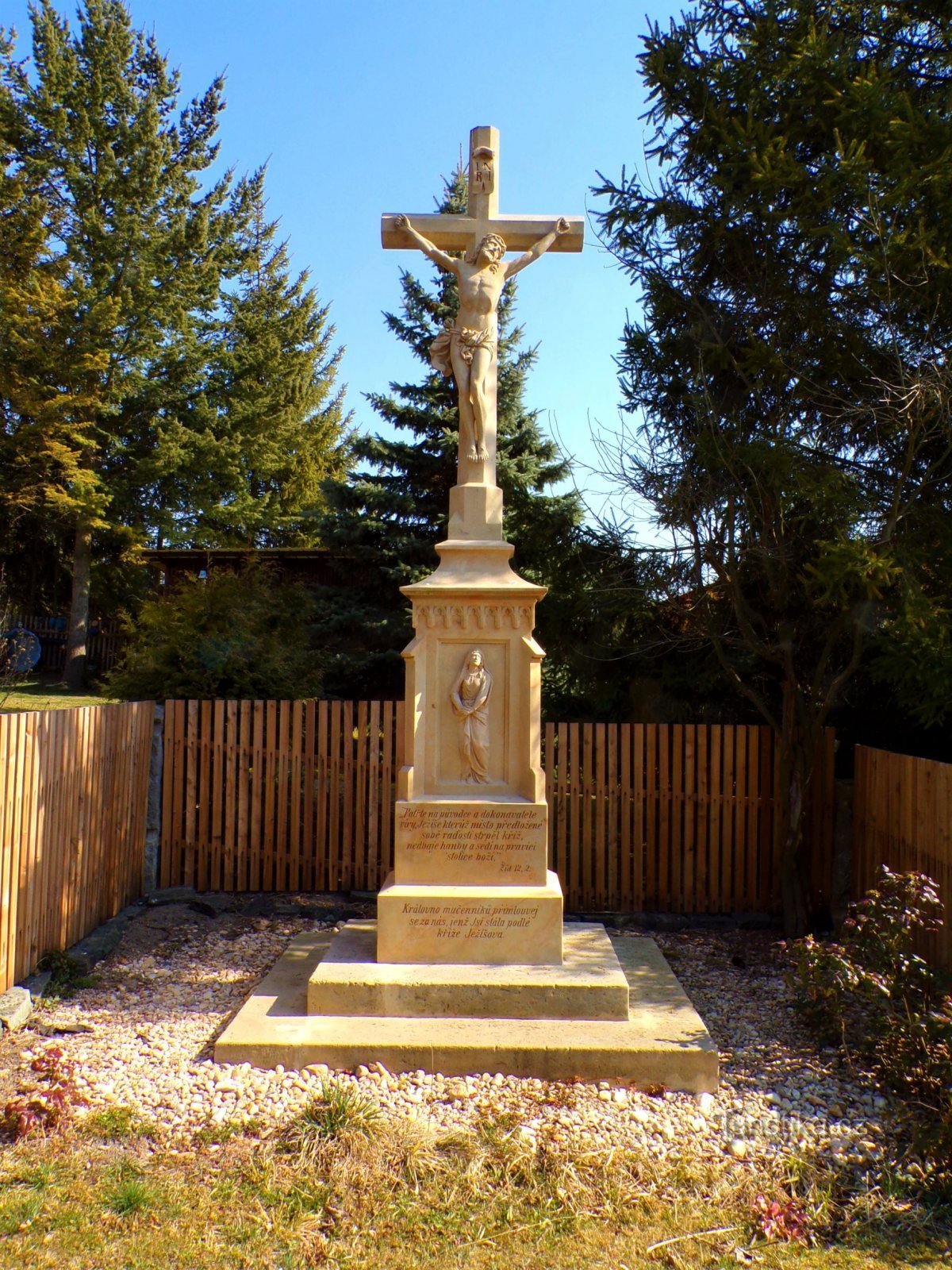 Cross at the former school (Červená Třemešná, 25.3.2022/XNUMX/XNUMX)