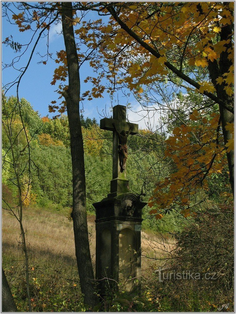 Cross near Dřevíč