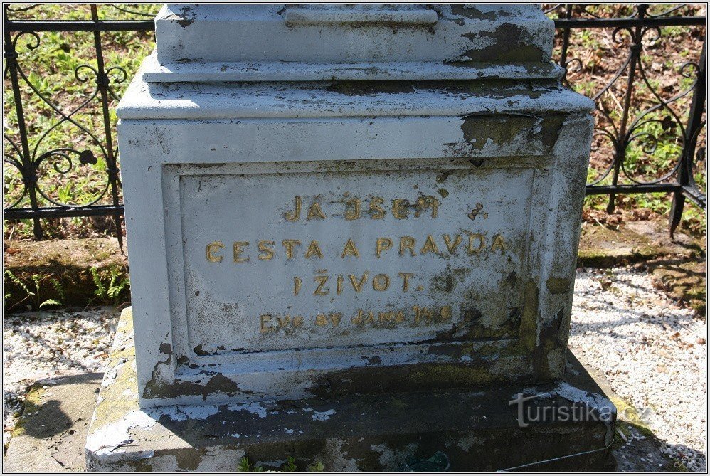 Cross near Machovská Lhota