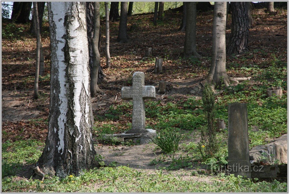 Cross at the memorial