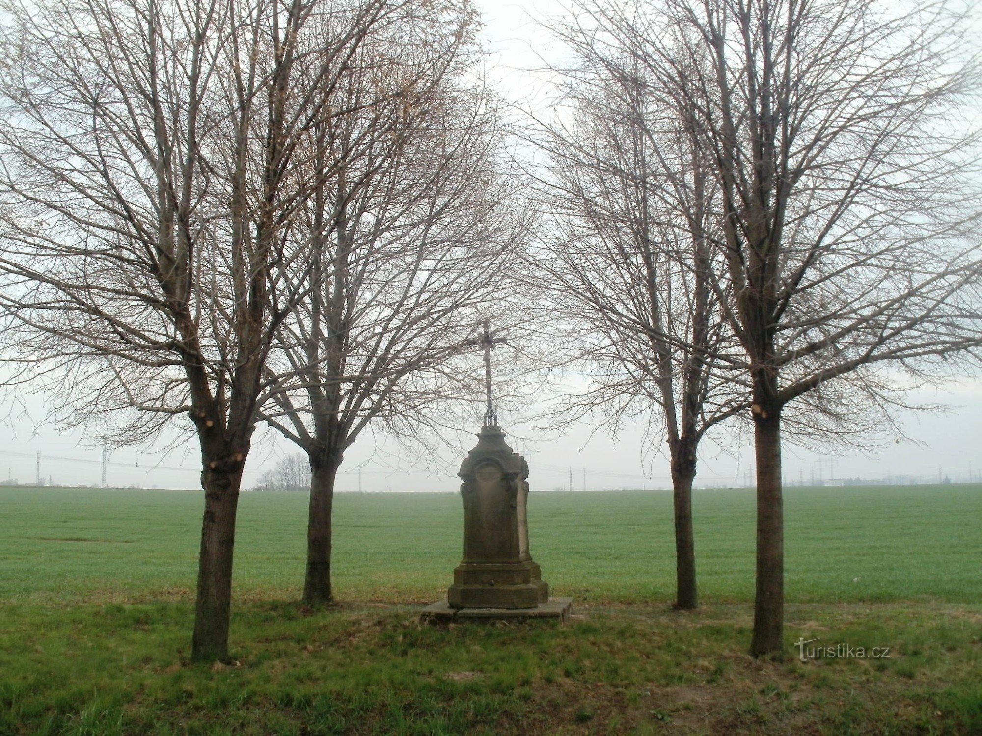 cruce lângă Tuněchod