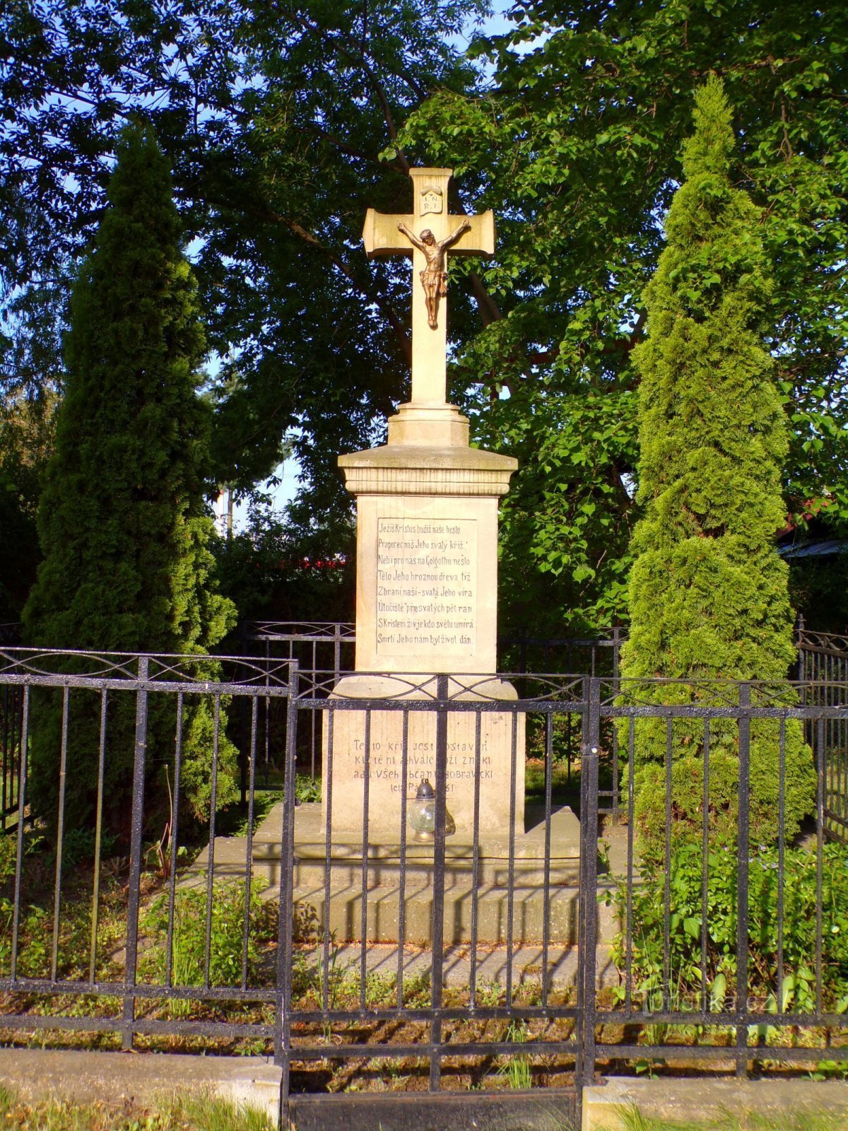 Cross in Doubravica (Pardubice, 14.5.2022/XNUMX/XNUMX)