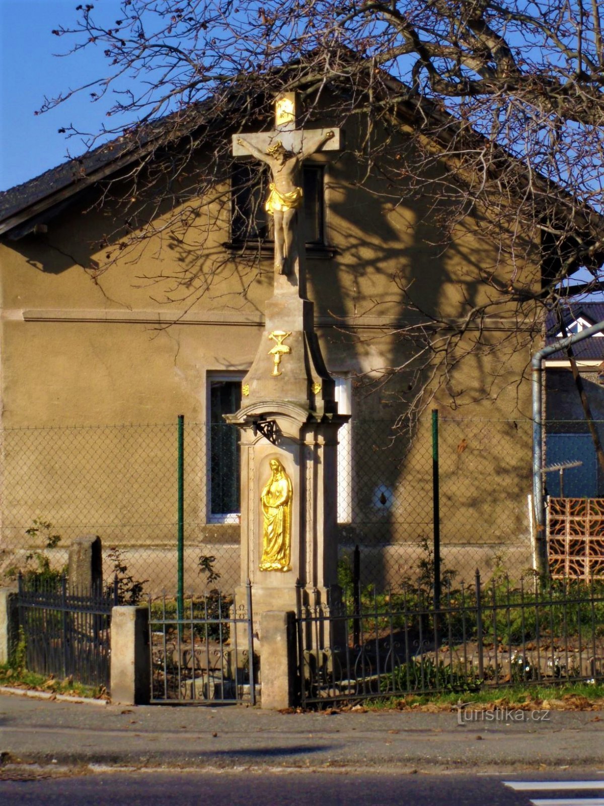Σταυρός στο Věkošy (Hradec Králové, 30.10.2010)