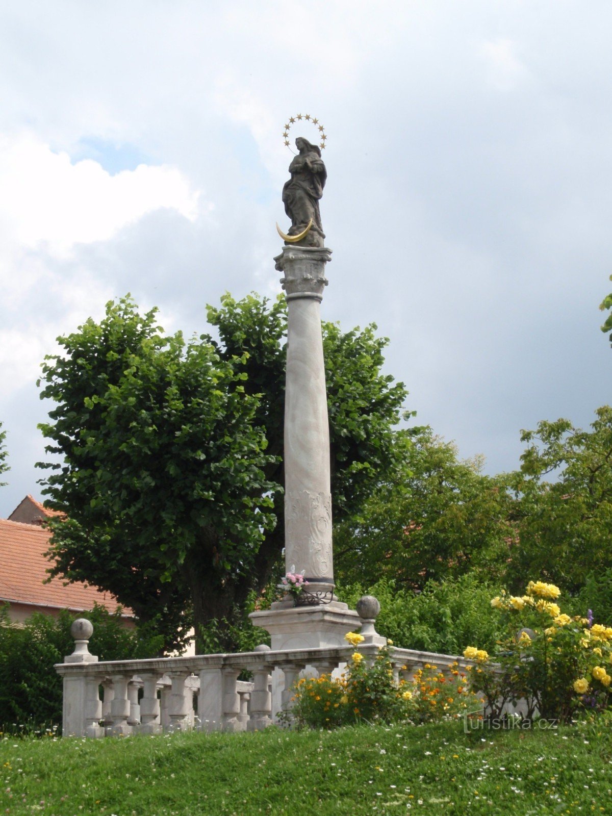 Křižanov - Marian column