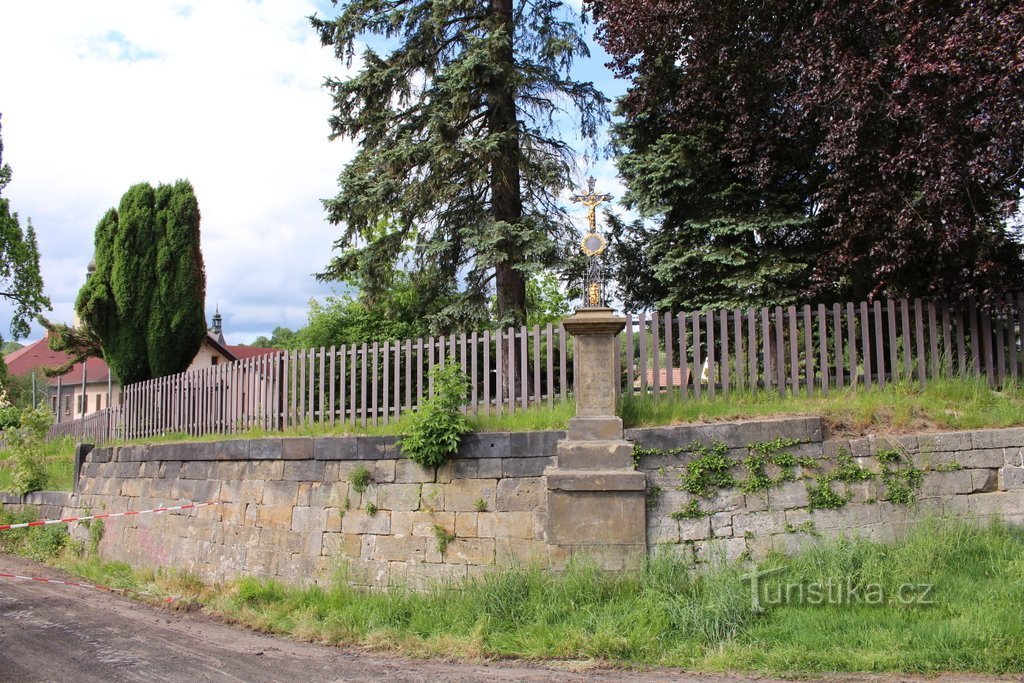 A cross on the way to the shooting target