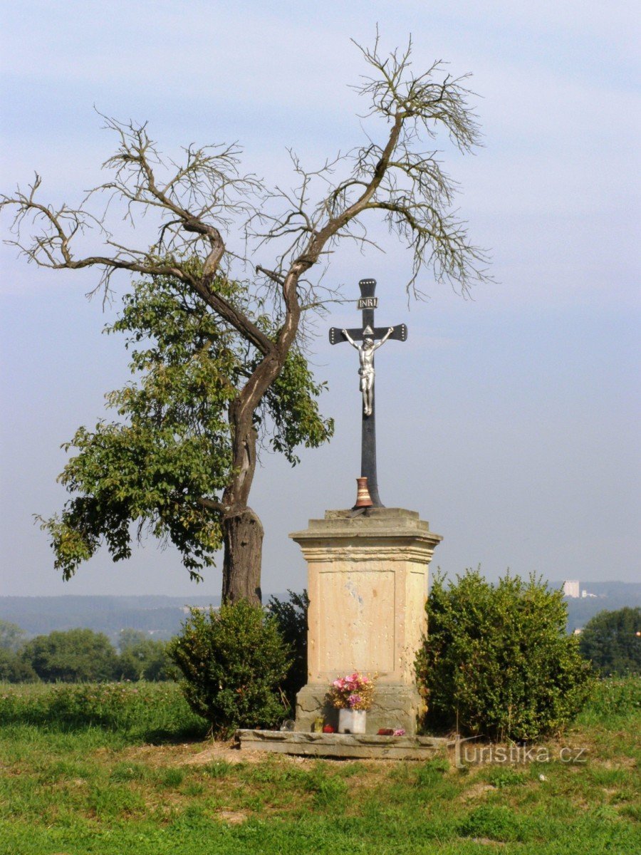 Krzyż w pobliżu Kuksu