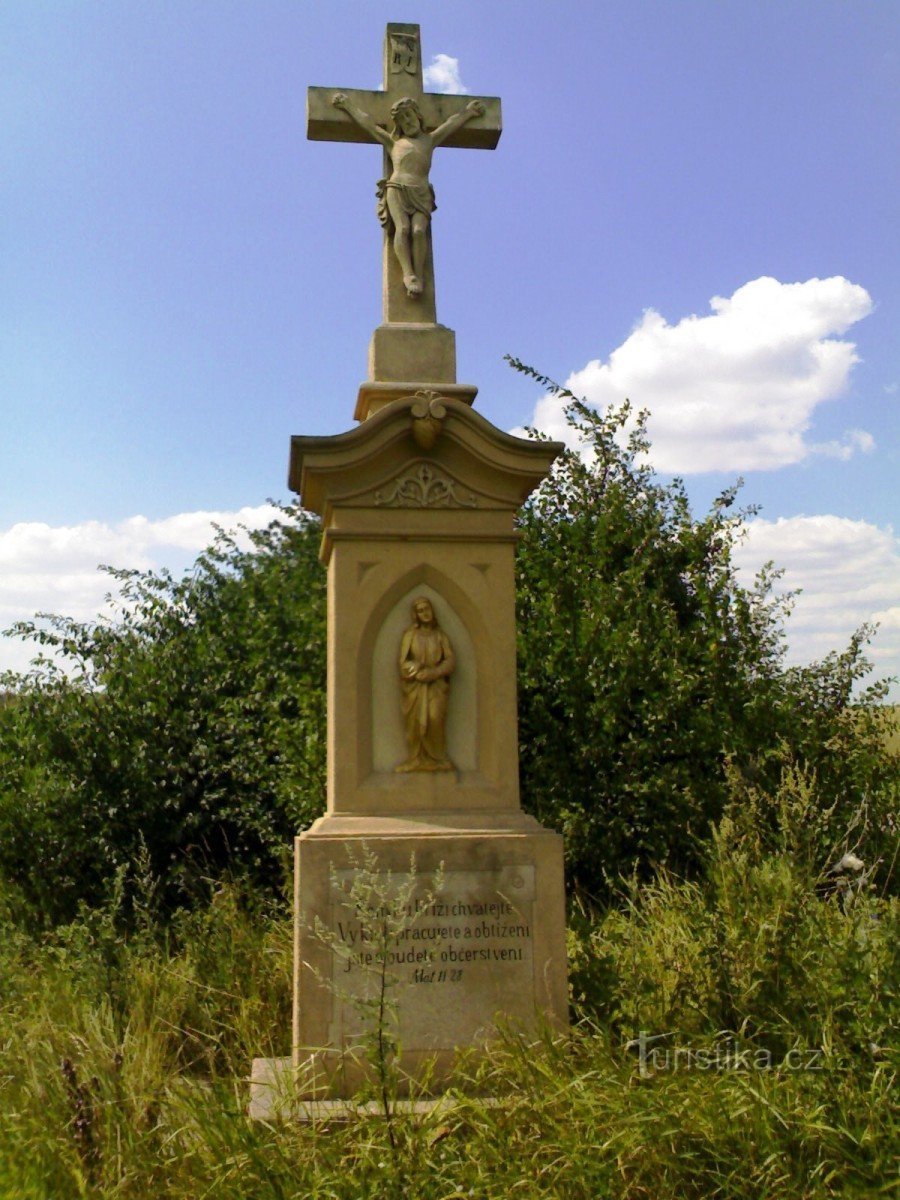 cruz perto de Petrovice