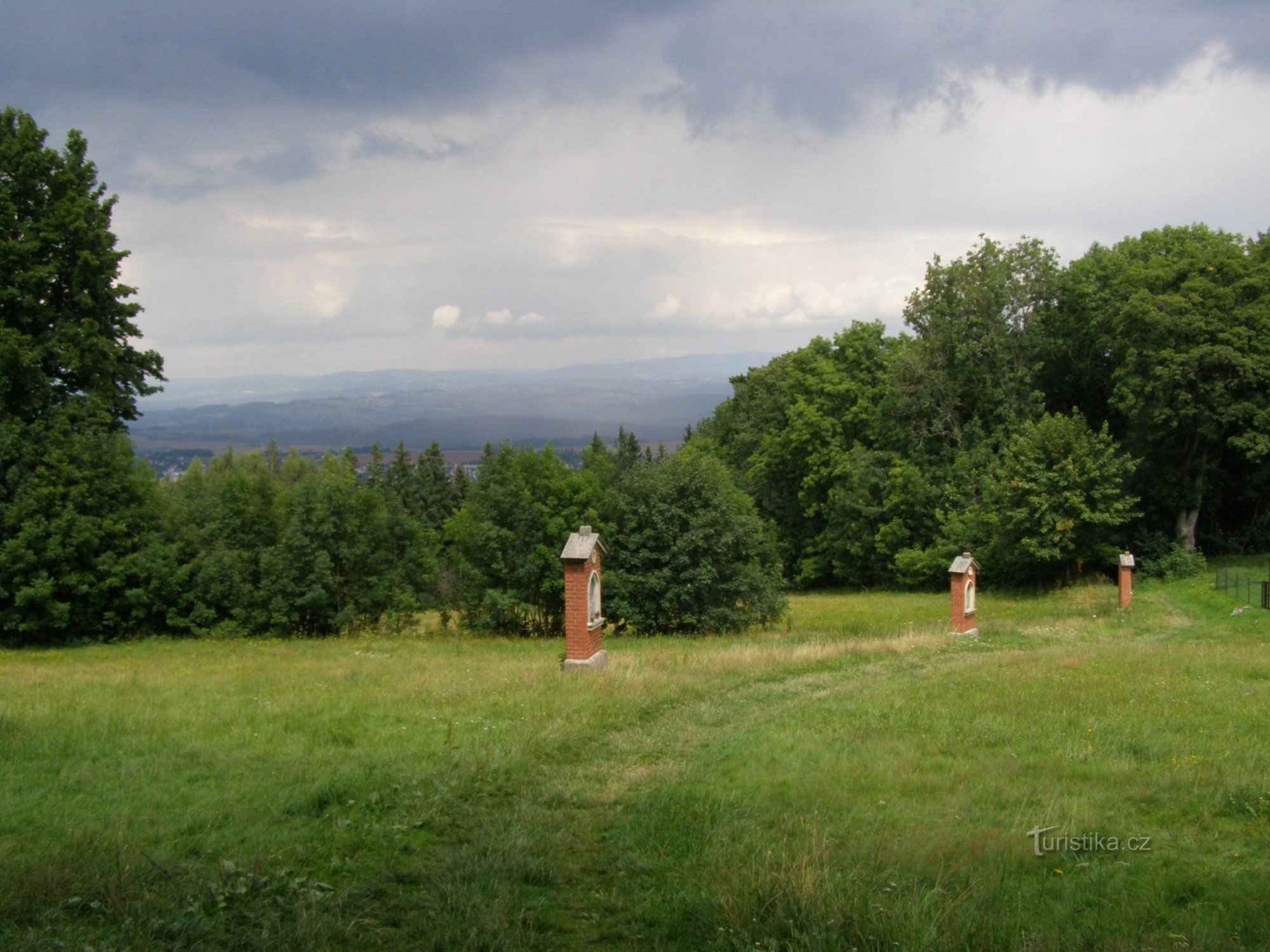 Chemin de croix sous la colline de Tábor