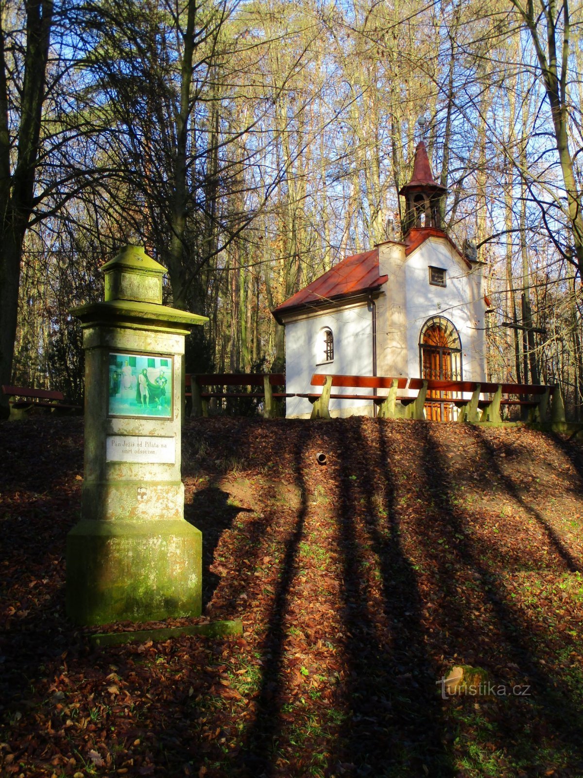 Staties van de kruisweg met kapel (Smržov)