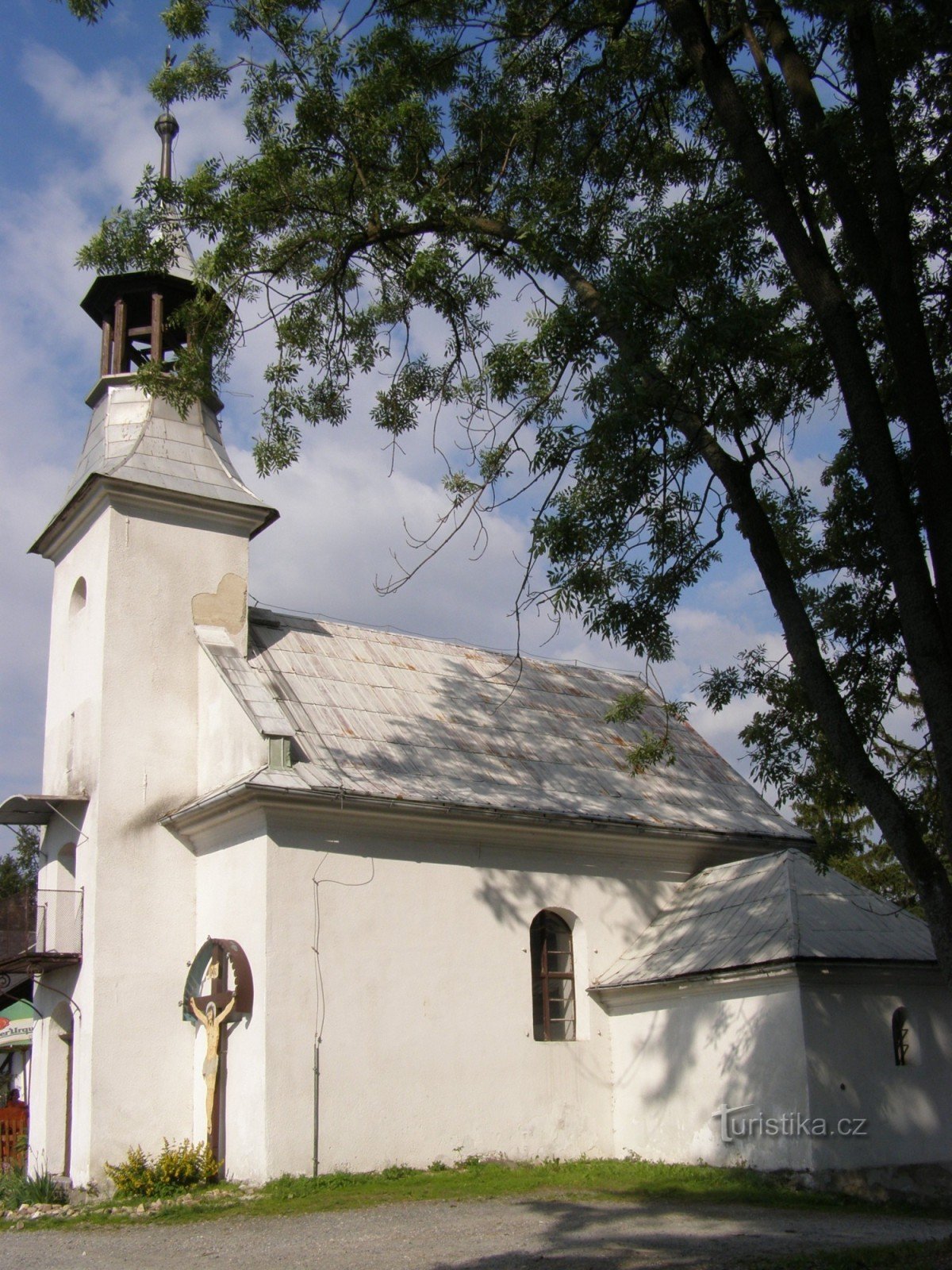 Křížový domb a Szent István-kápolnával. Anne