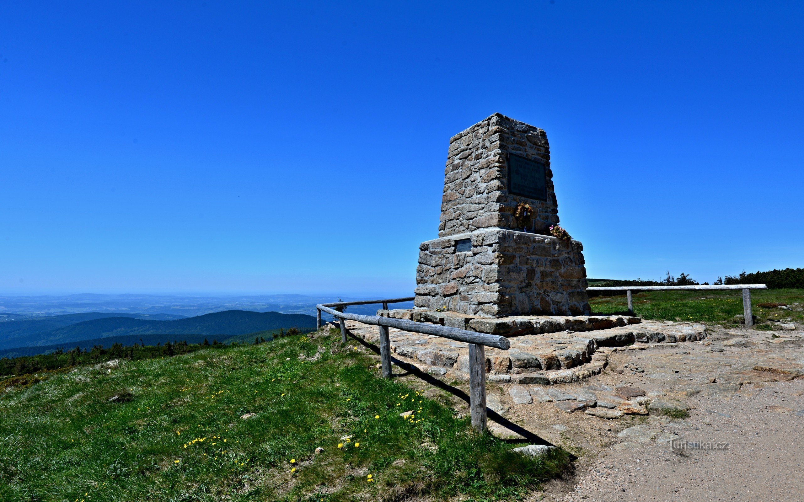 Montanhas Krkonoše: Montes Hanče e Vrbaty