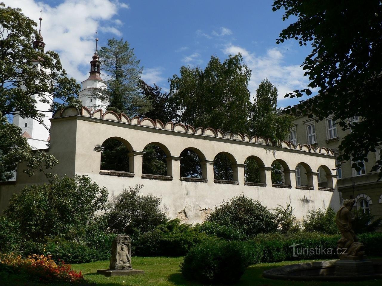 Krnov, Schwedische Mauer