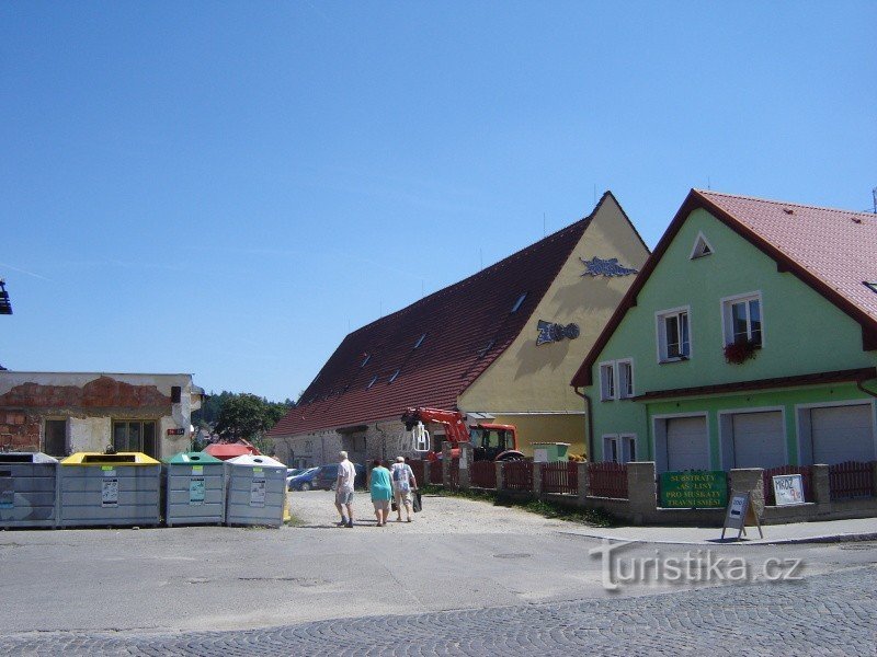 Protivín ZOO krokodilok