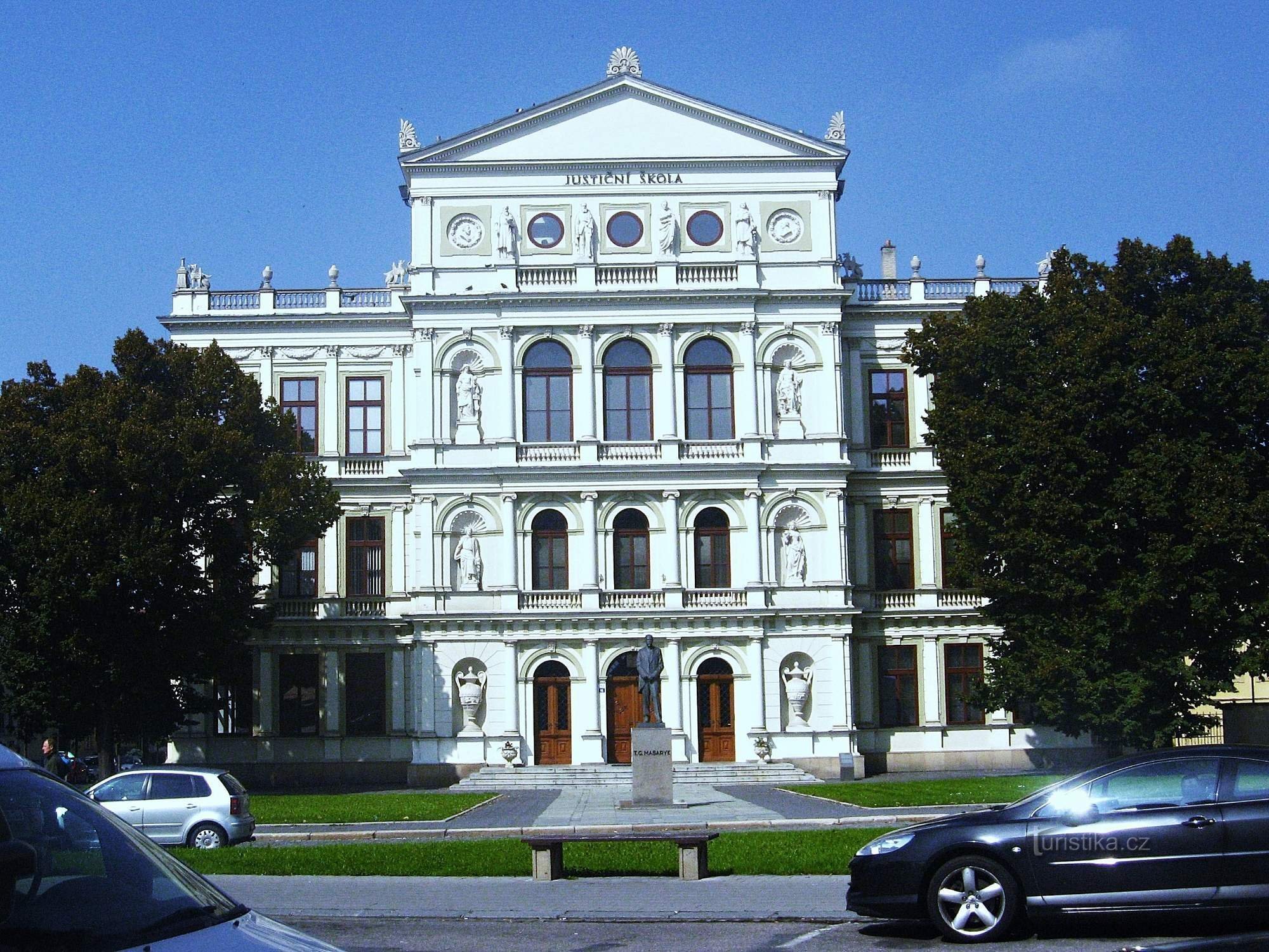 Kroměříž - Justiční akademie