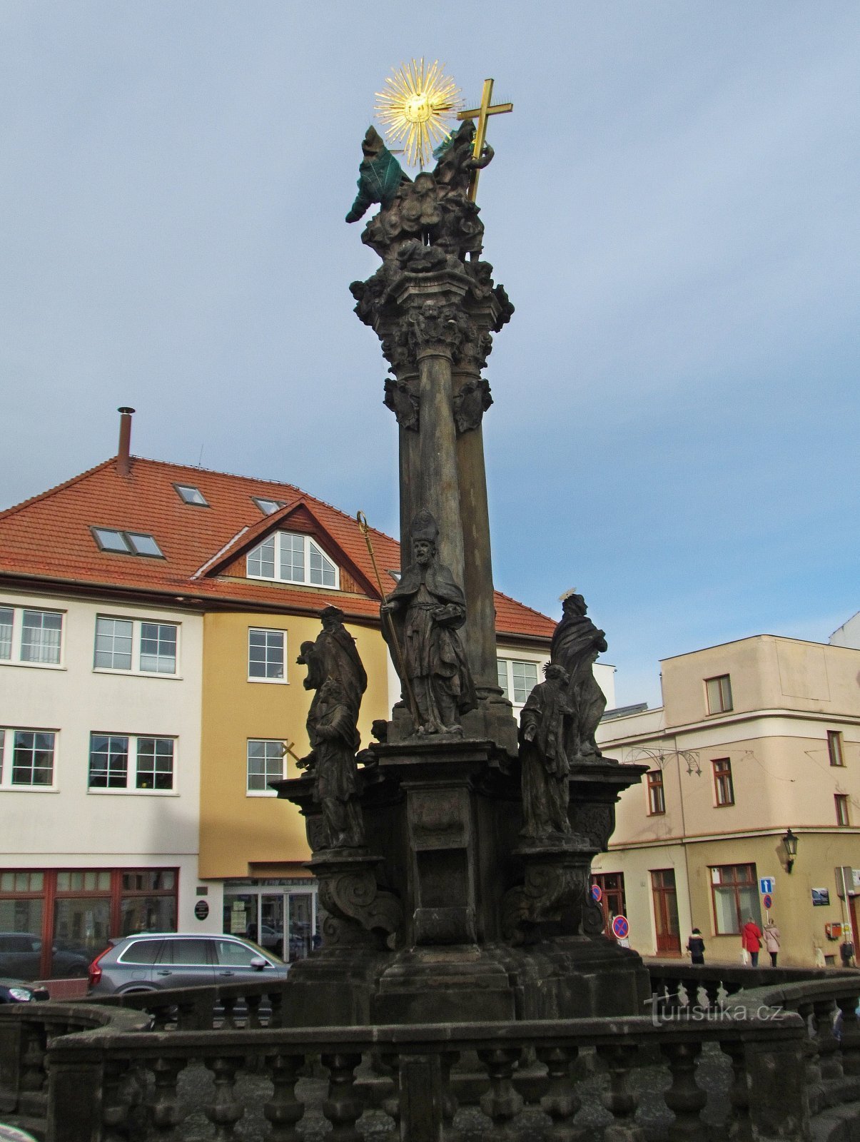 Kroměříž - Dreifaltigkeitssäule und Brunnen