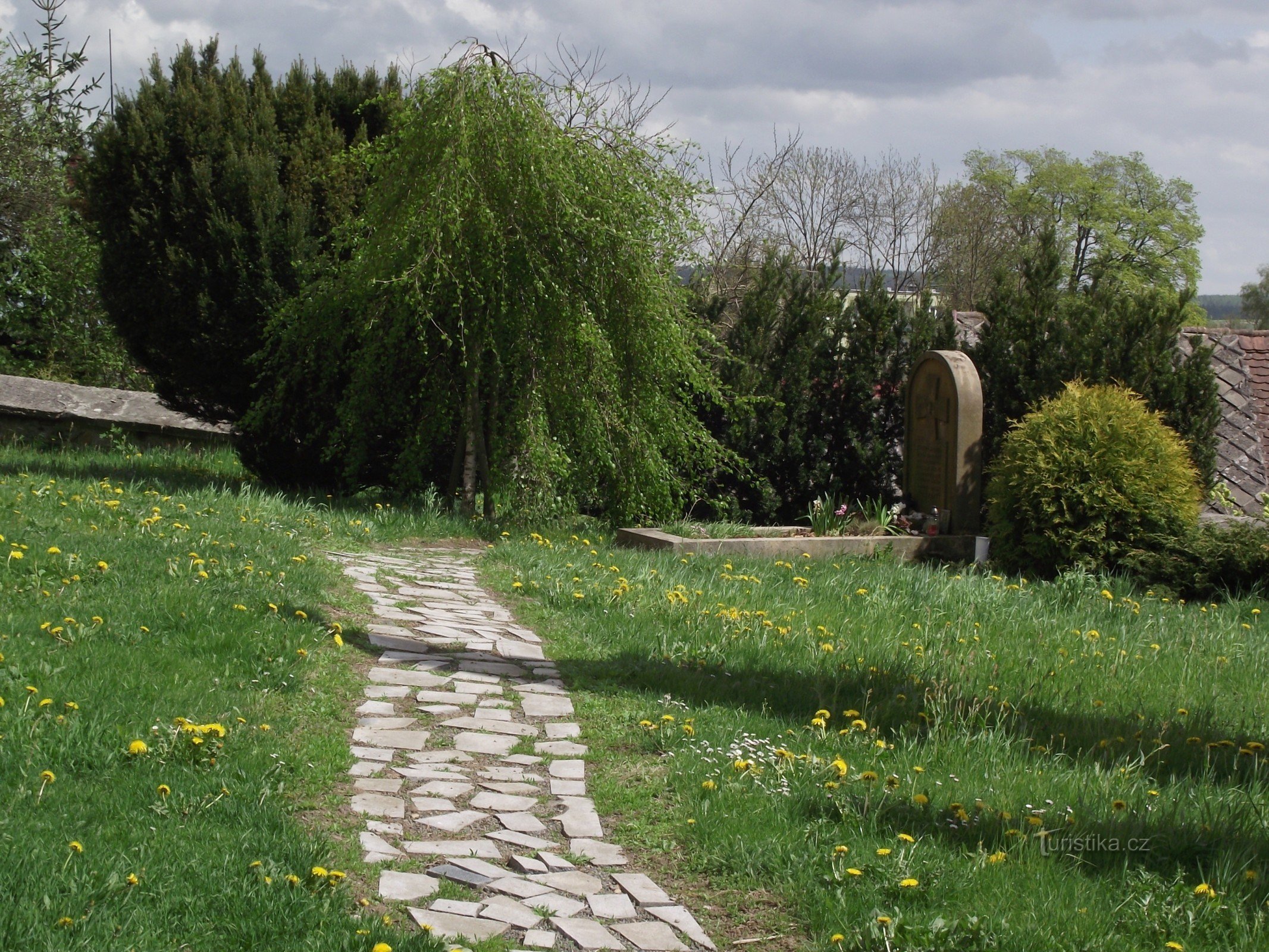 Krucemburk – the grave of the painter Jan Zrzavý