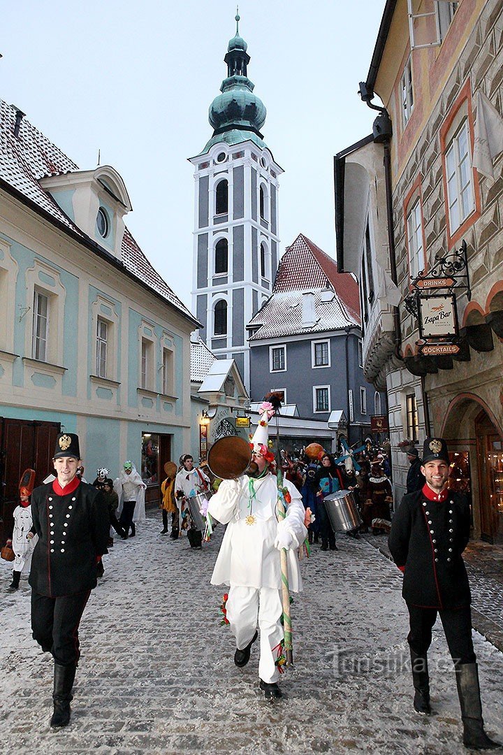 Carnaval de Krumlov: barroco e assassino pelo Sr. Kadrnožka