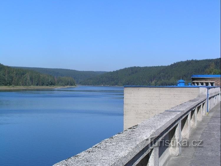 Kružberk: Uitzicht op de dam