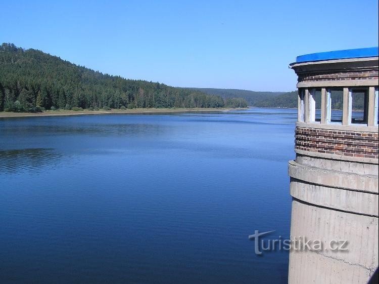 Kružberk: Vista de la presa desde la presa