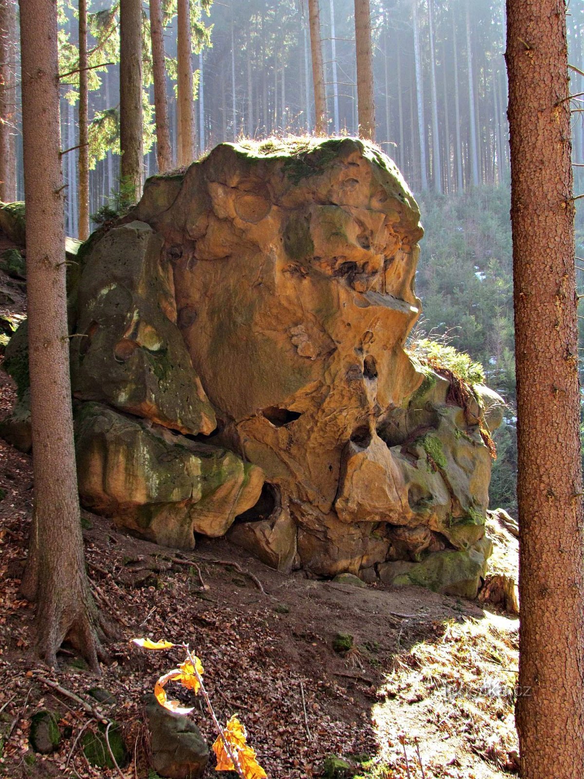 Come hanno preso il nome le rocce Mlčačky