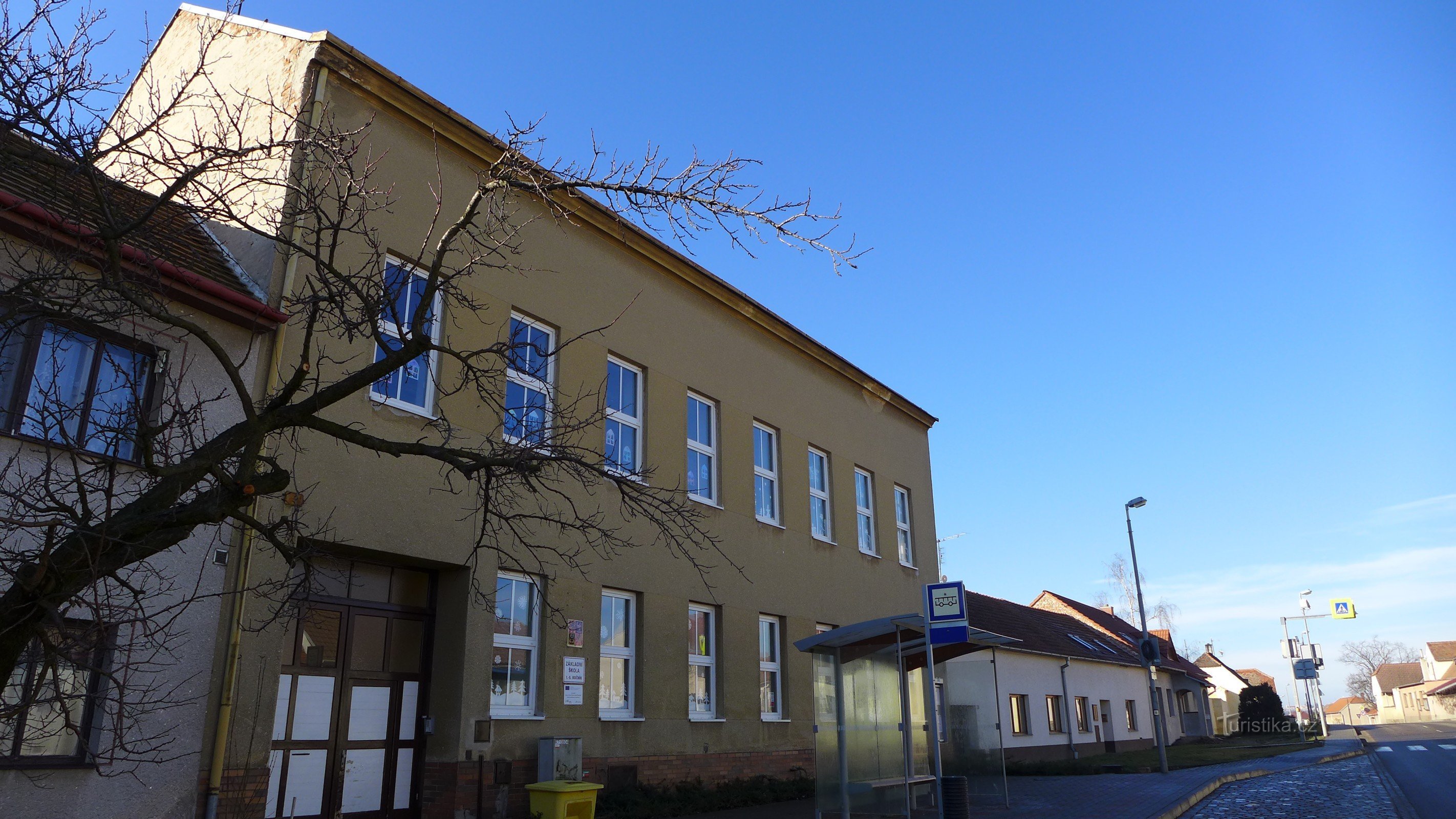 Kuchařovice - grundskola
