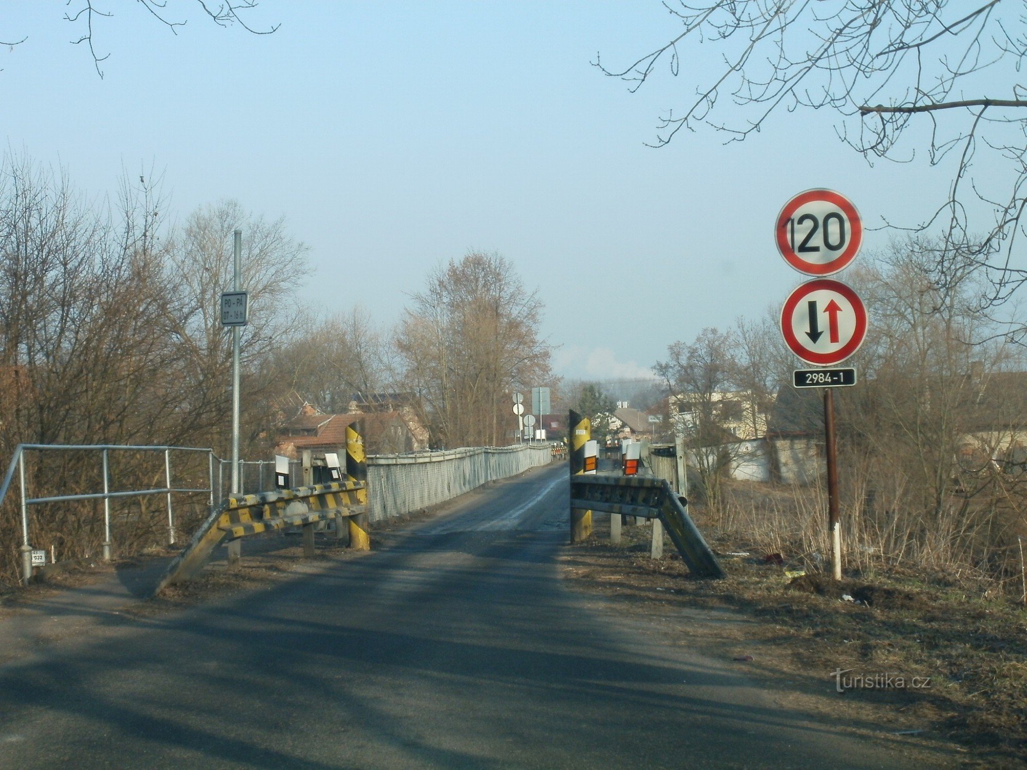 Kunetice - ijzeren brug